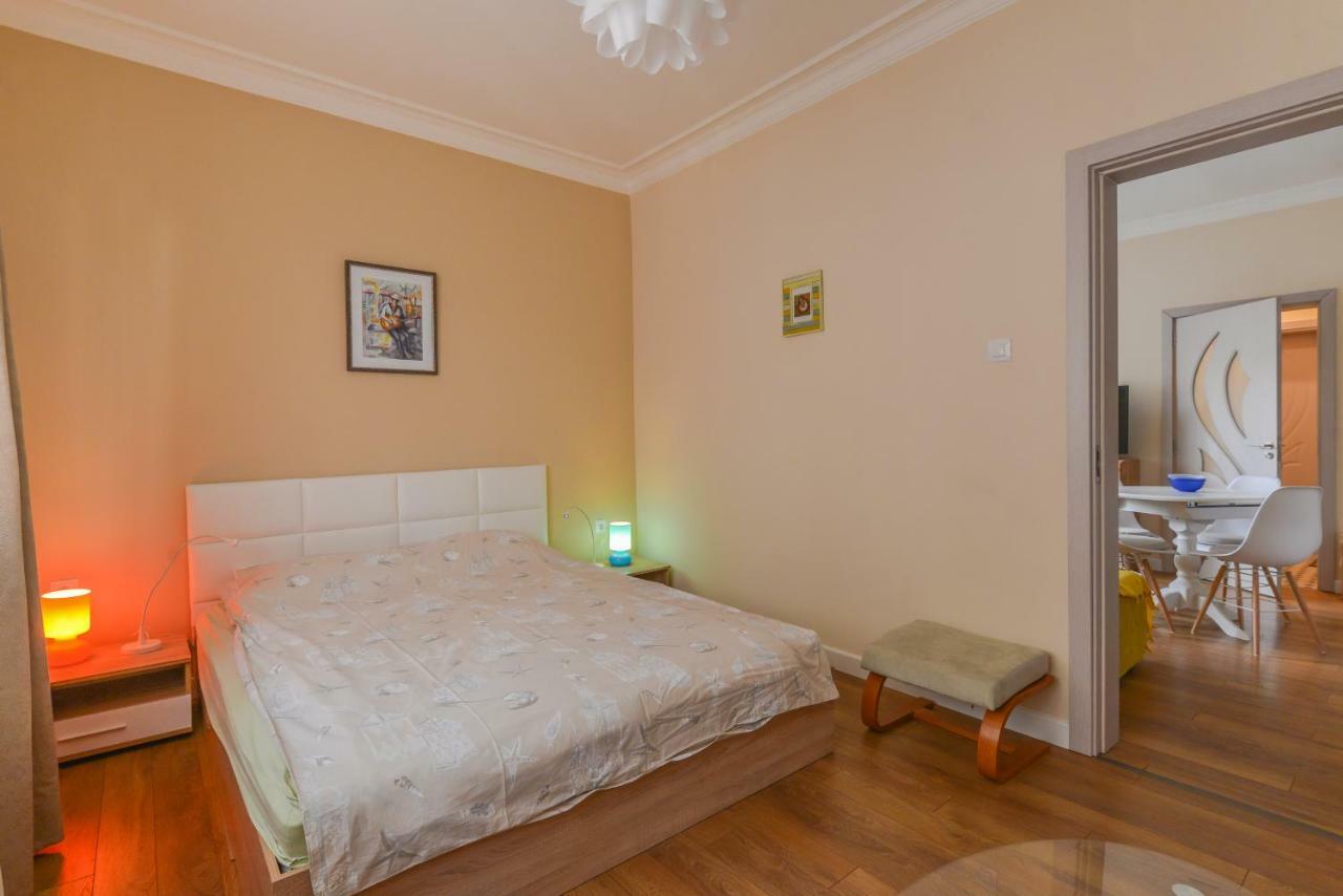סופיה Welcoming One Bedroom On Vasil Levski Boulevard By Flat Mаnager מראה חיצוני תמונה