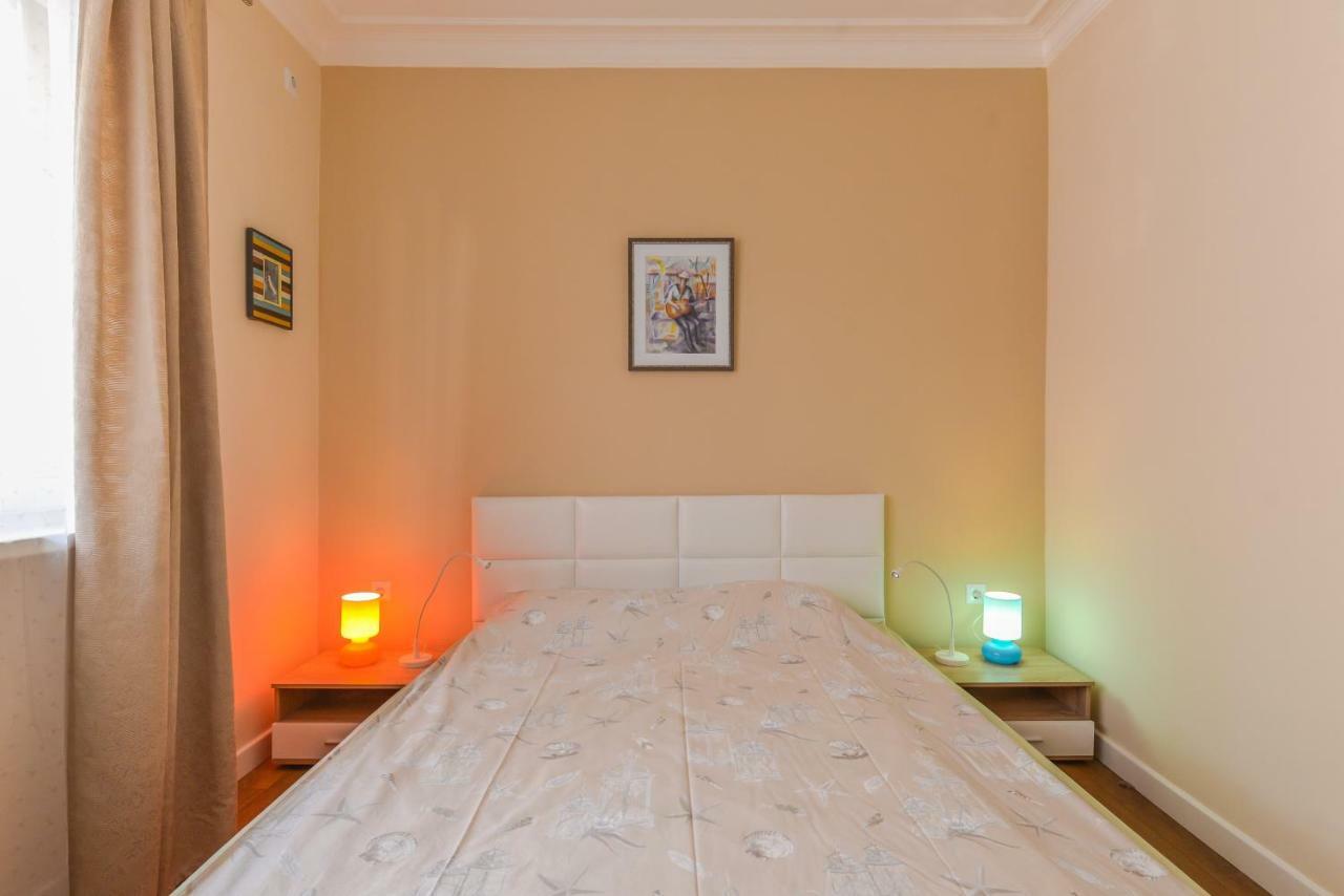 סופיה Welcoming One Bedroom On Vasil Levski Boulevard By Flat Mаnager מראה חיצוני תמונה